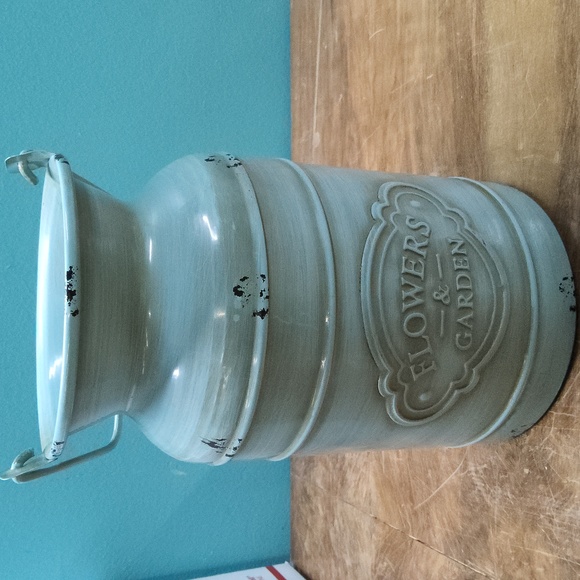 Flower vase - Picture 1 of 1